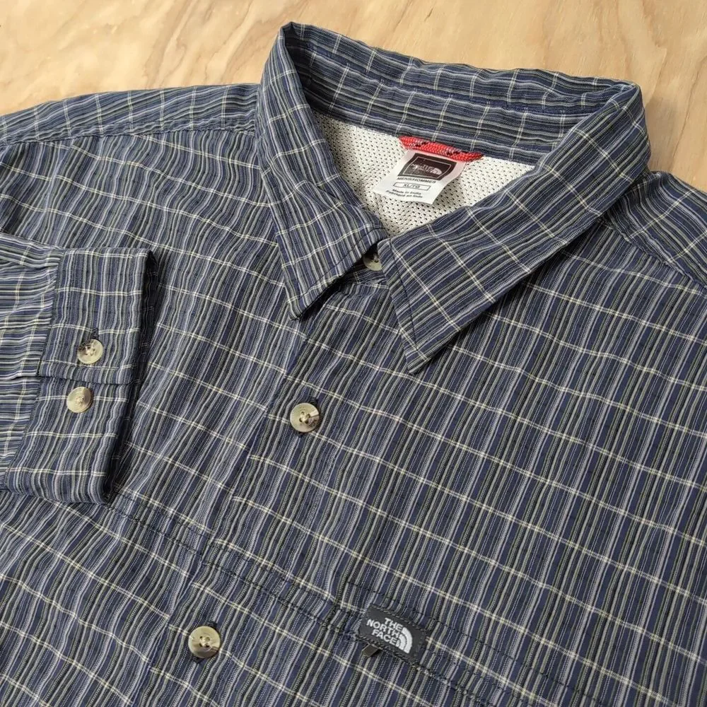 The North Face Men's Blue Plaid Large Poly/Modal Blend Zip‎ Pocket L/S Shirt
